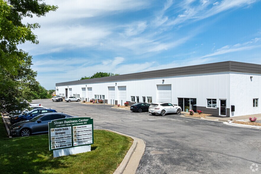 1260-1292 NW Sloan St, Lees Summit, MO à louer - Photo de l’immeuble – Image 2 sur 7