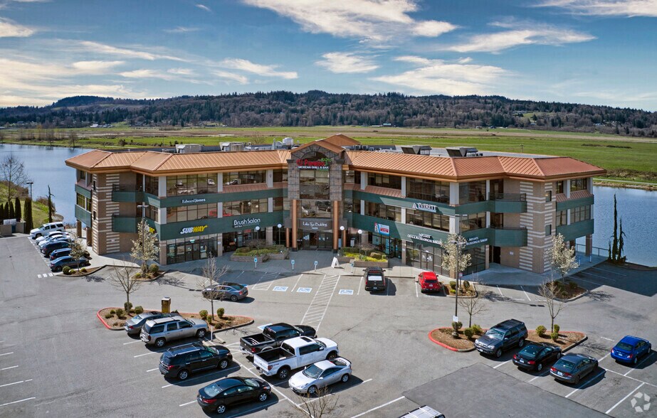 14090 Fryeland Blvd SE, Monroe, WA à louer - Photo principale – Image 1 sur 7