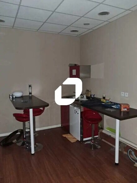 Bureau dans Bois-Colombes à vendre - Photo de l’immeuble – Image 2 sur 9