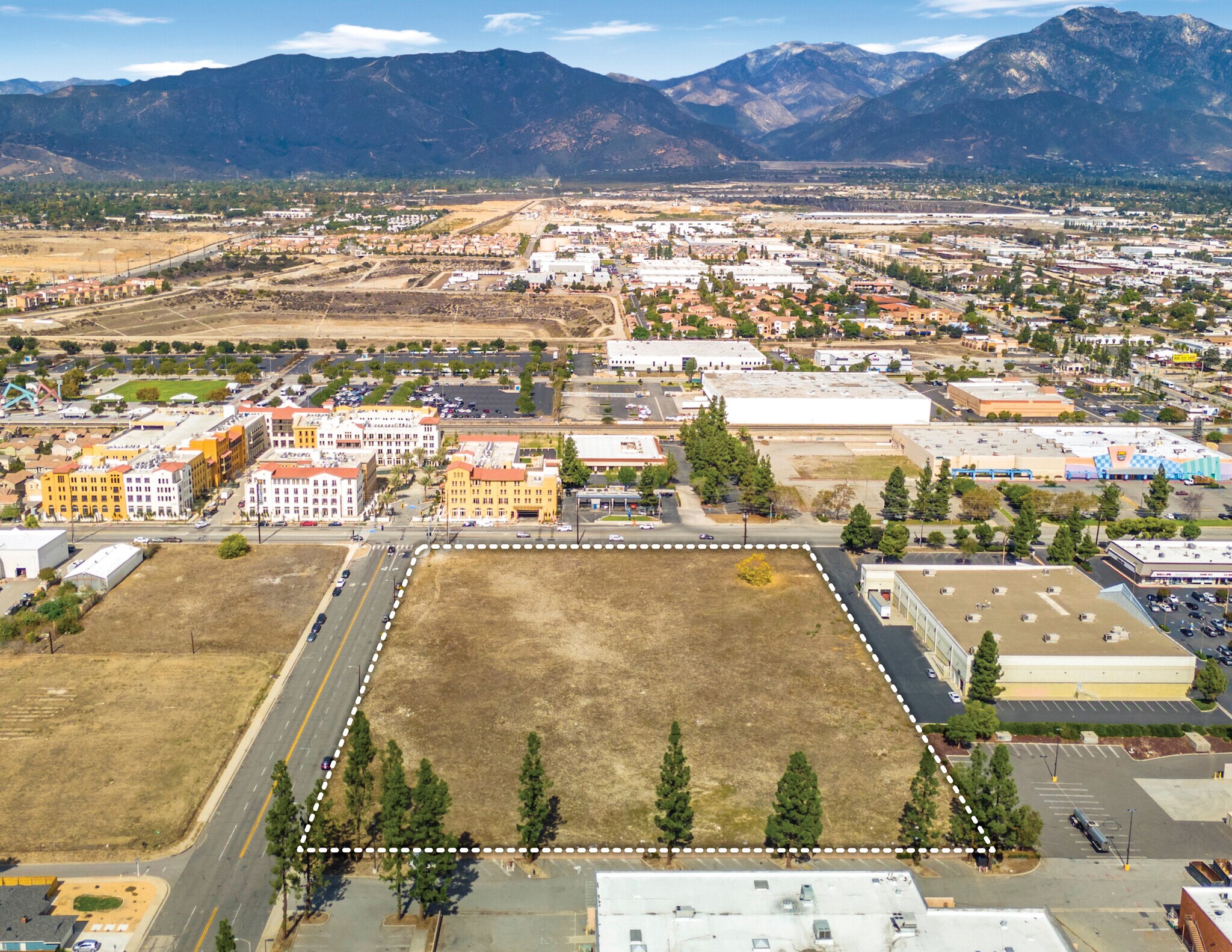 5151 Arrow hwy, Montclair, CA à vendre Photo principale– Image 1 sur 6