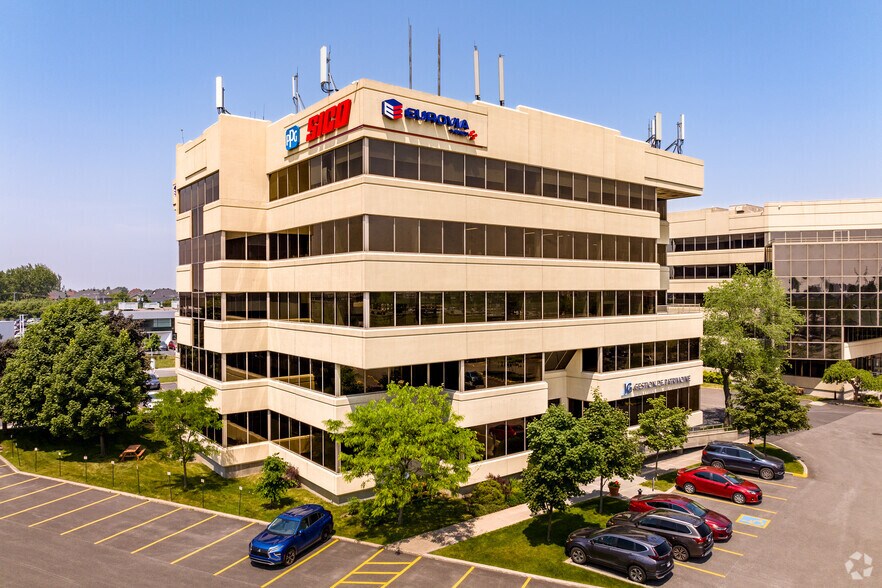 1570 Rue Ampère, Boucherville, QC à louer - Photo de l’immeuble – Image 1 sur 7