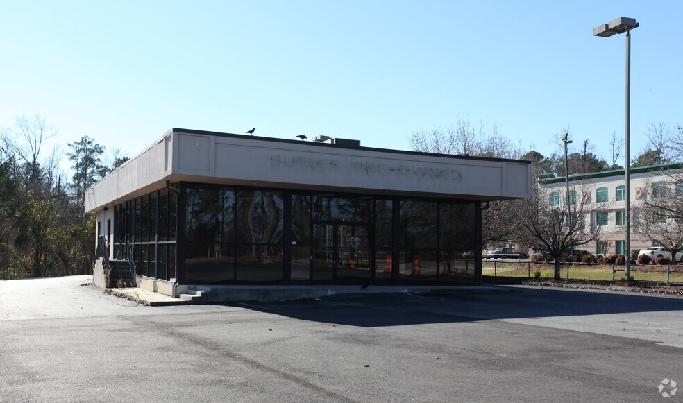 3960 Riverside Dr, Macon-Bibb, GA à louer - Photo de l’immeuble – Image 2 sur 3