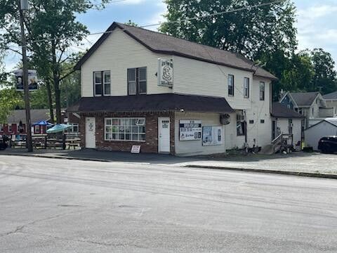 1406 Lake Ariel Hwy, Lake Ariel, PA à vendre Photo principale– Image 1 sur 4