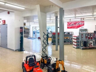 Plus de détails pour 185 W Main St, Hillsboro, OR - Industriel/Logistique à louer