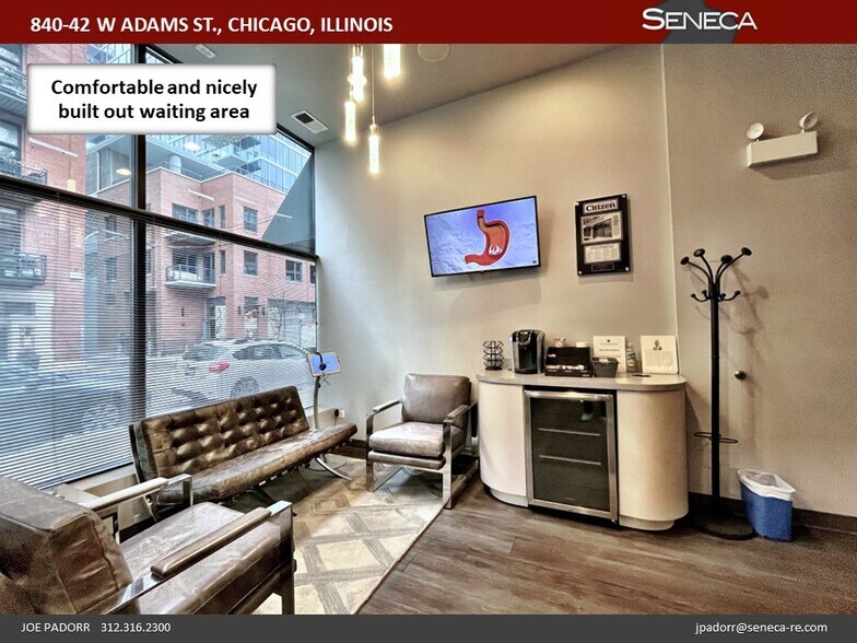 832-842 W Adams St, Chicago, IL à louer - Photo de l’immeuble – Image 2 sur 25