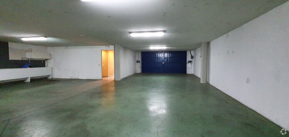 Industriel/Logistique dans Móstoles, Madrid à vendre - Photo de l’immeuble – Image 3 sur 19