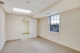 4701 Randolph Rd, Rockville, MD à louer Photo intérieure– Image 1 sur 11