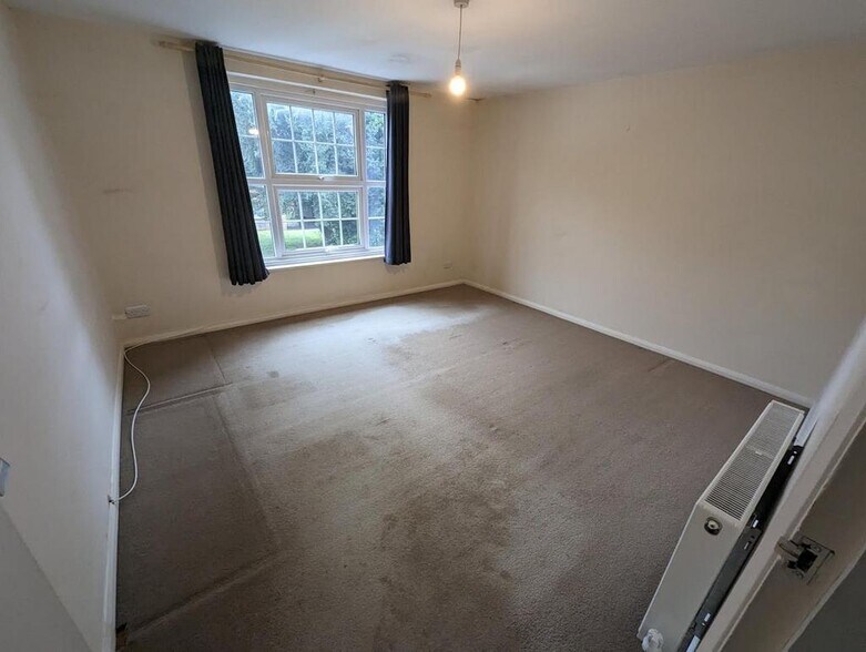 39 High Street, Leatherhead à vendre - Photo de l’immeuble – Image 3 sur 3