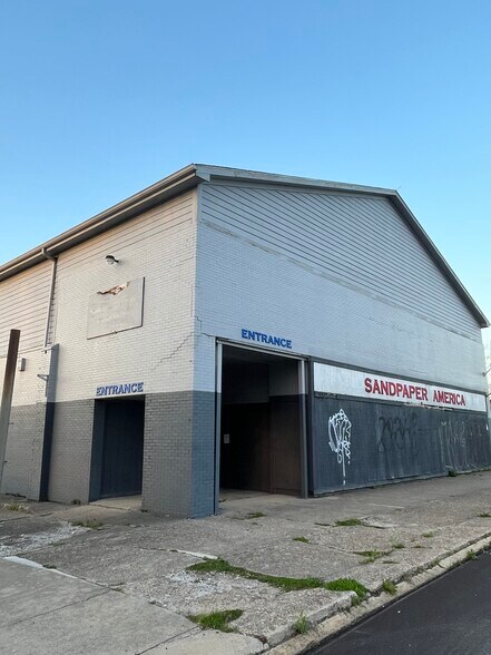 1728 E New York St, Indianapolis, IN à vendre - Photo de l’immeuble – Image 3 sur 11
