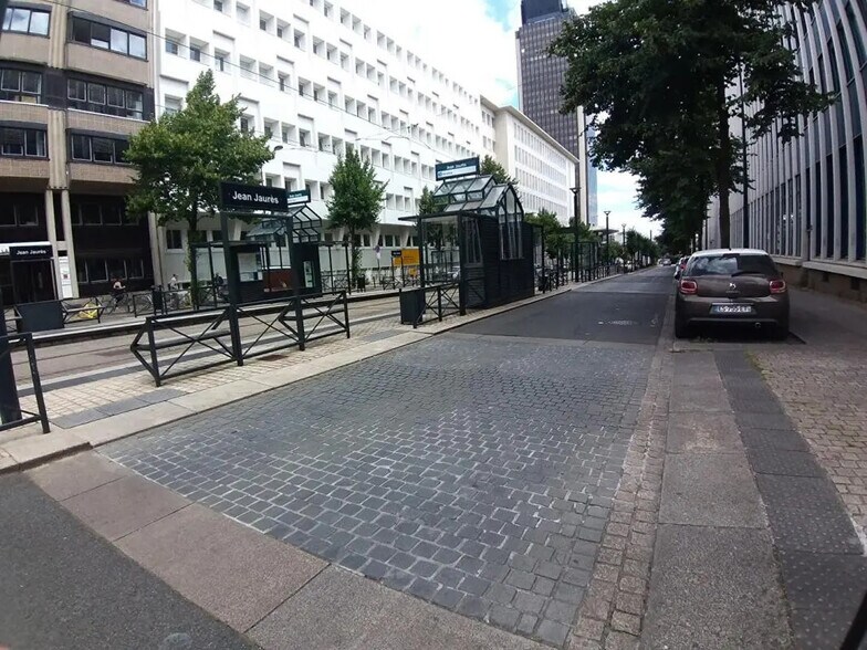 Bureau dans Nantes à louer - Photo de l’immeuble – Image 3 sur 7