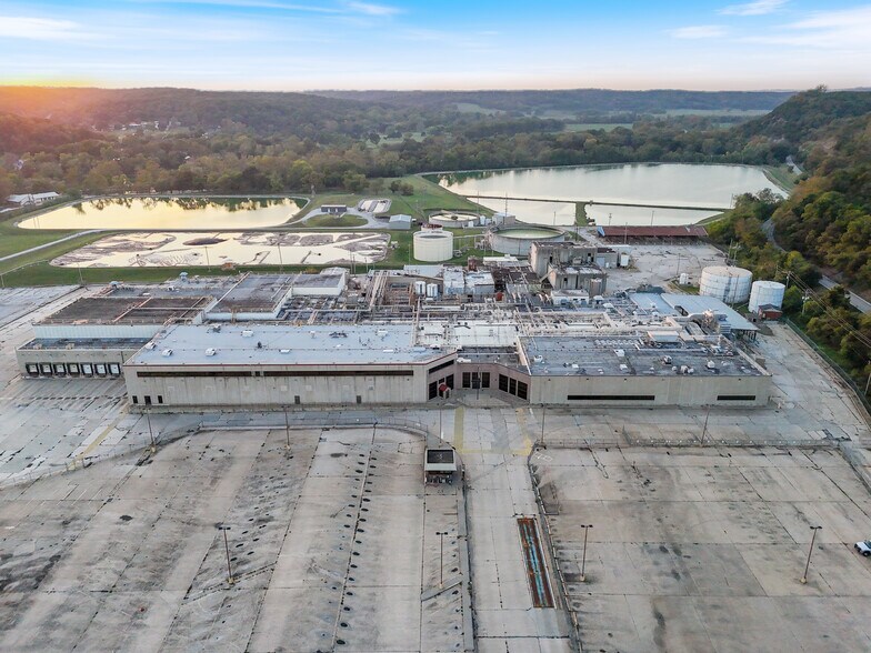 100 Tyson Ave, Noel, MO à vendre - Photo de l’immeuble – Image 3 sur 12