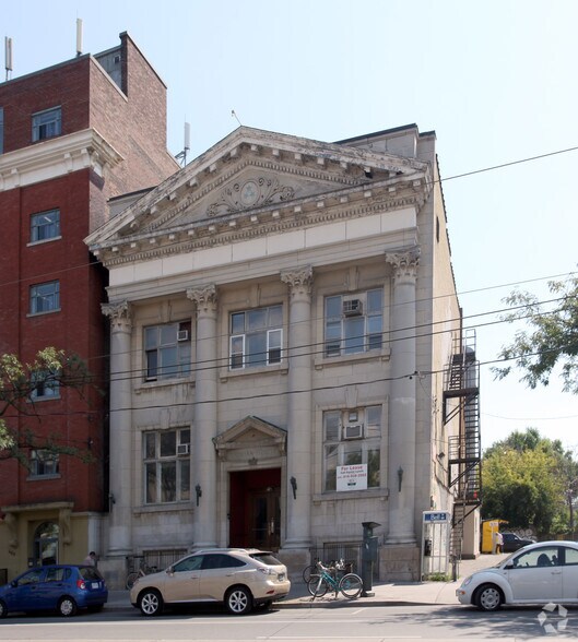 491 College St, Toronto, ON à louer - Photo de l’immeuble – Image 3 sur 9
