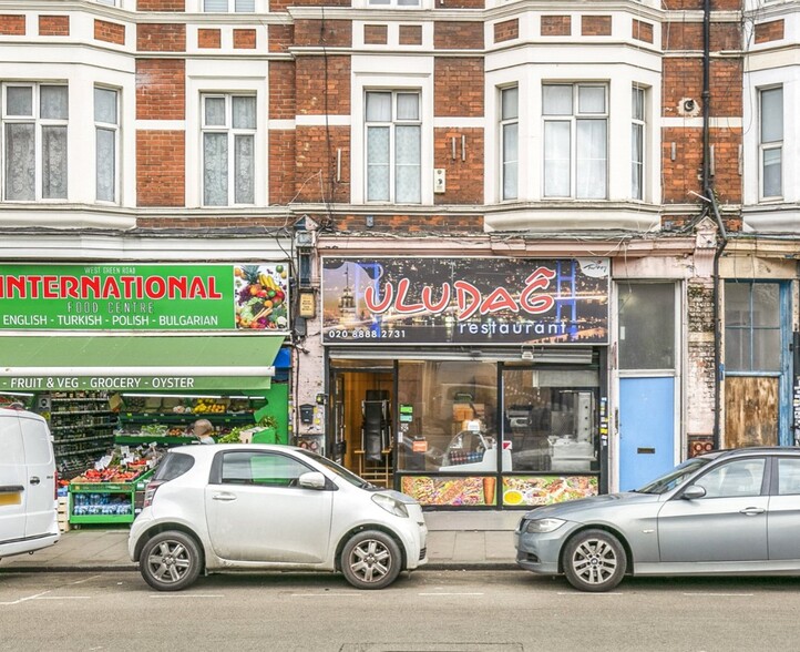 West Green Rd, Londres à vendre - Photo de l’immeuble – Image 2 sur 9