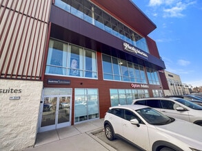 191 Lefante Way, Bayonne, NJ à louer Photo de l’immeuble– Image 2 sur 16