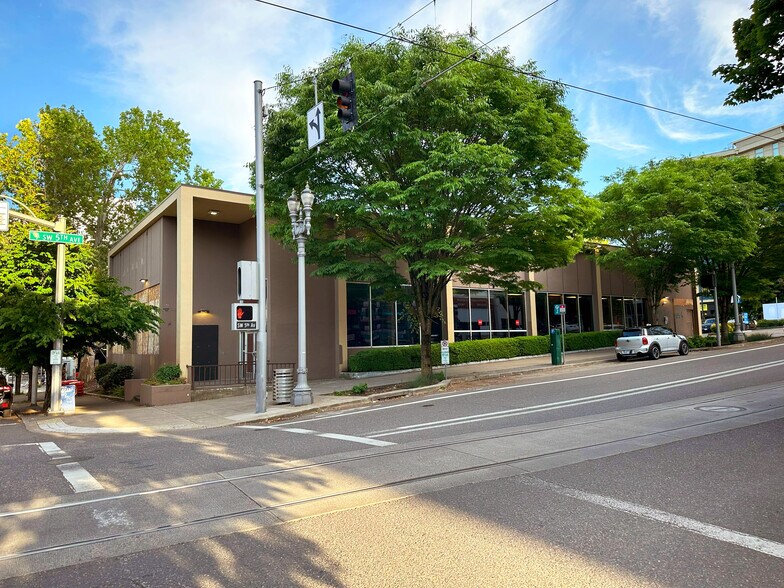 1900 SW 5th Ave, Portland, OR à louer - Photo de l’immeuble – Image 1 sur 6