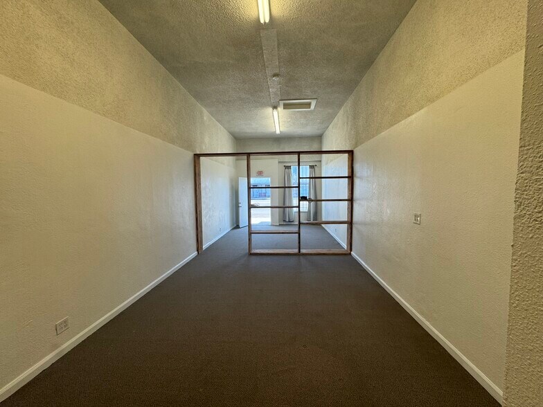 1313-1317 E Compton Blvd, Compton, CA à louer - Photo de l’immeuble – Image 3 sur 6