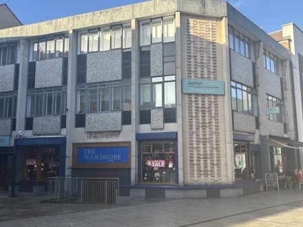 John Frost Sq, Newport à louer - Photo de l’immeuble – Image 3 sur 3
