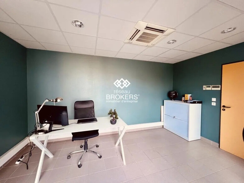 Local d’activités dans Ingré à louer - Photo intérieure – Image 3 sur 6