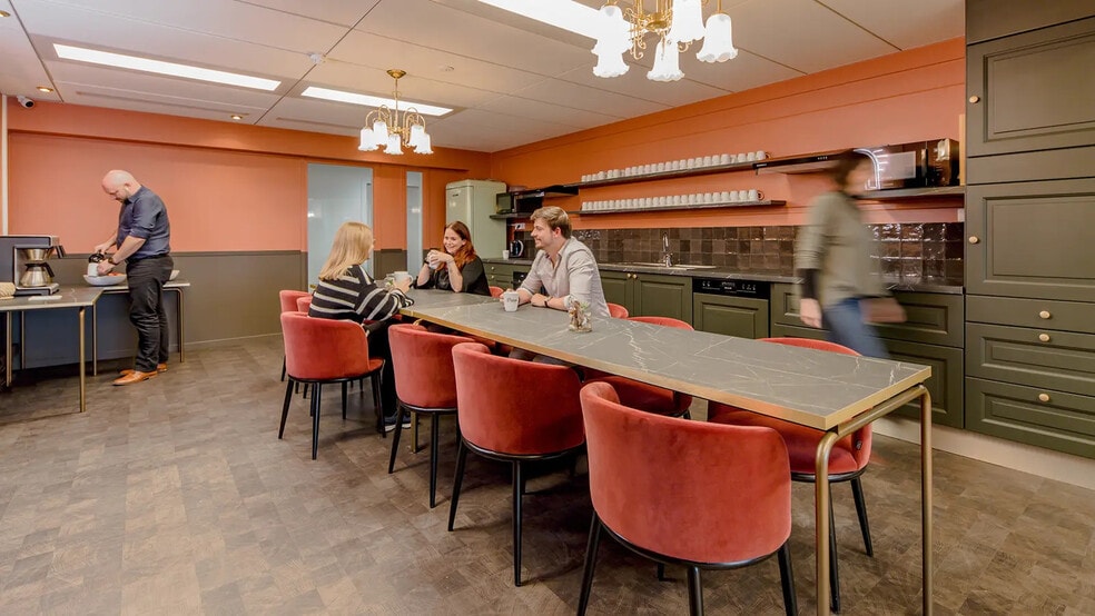 11 Parvis De Rotterdam, Lille à louer - Photo de l’immeuble – Image 2 sur 7