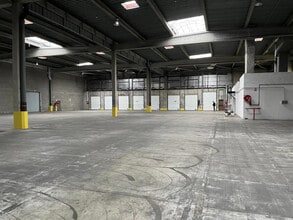 Local d’activités dans Corbas à louer Photo intérieure– Image 1 sur 8