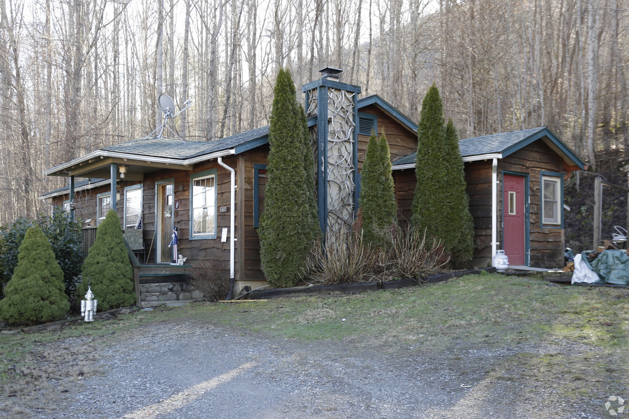 1361 Soco Rd, Maggie Valley, NC à vendre Photo principale– Image 1 sur 20