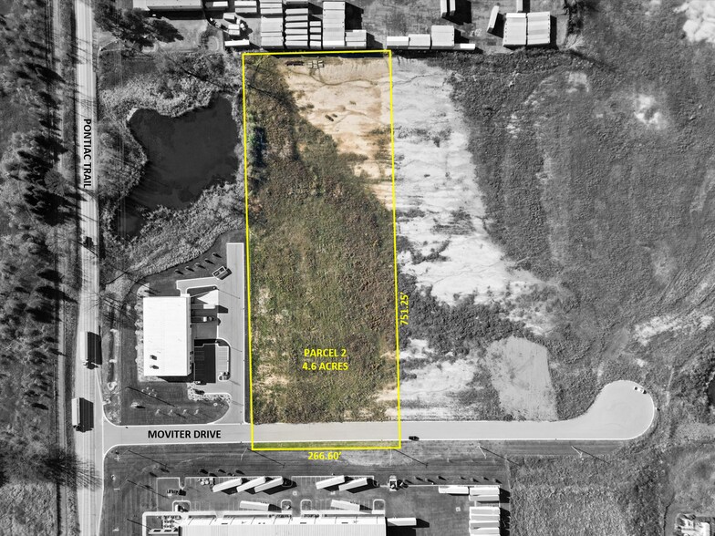 Moviter Drive, Wixom, MI à vendre - Aérien – Image 2 sur 9