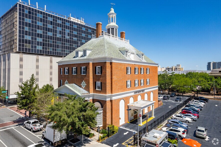 425 N Florida Ave, Tampa, FL à louer - Photo de l’immeuble – Image 3 sur 28