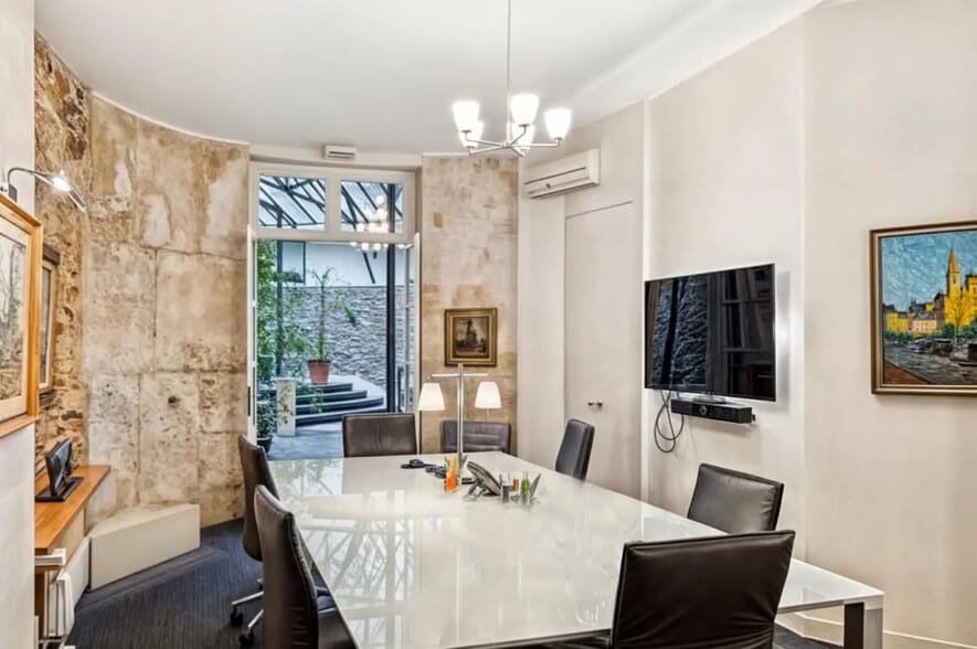 16 Rue Portalis, Paris à louer - Photo de l’immeuble – Image 2 sur 7