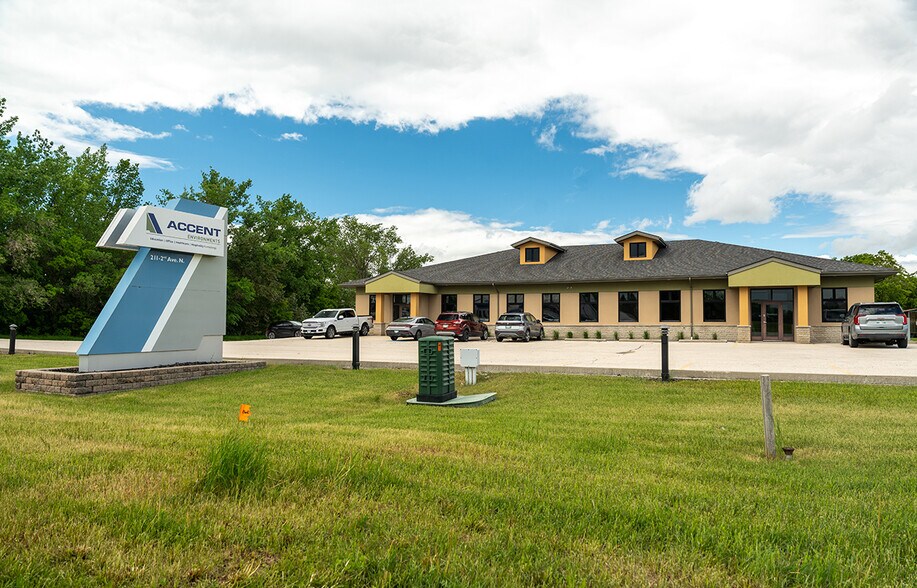 211 2nd Av N, Stonewall, MB à vendre - Photo de l’immeuble – Image 3 sur 15