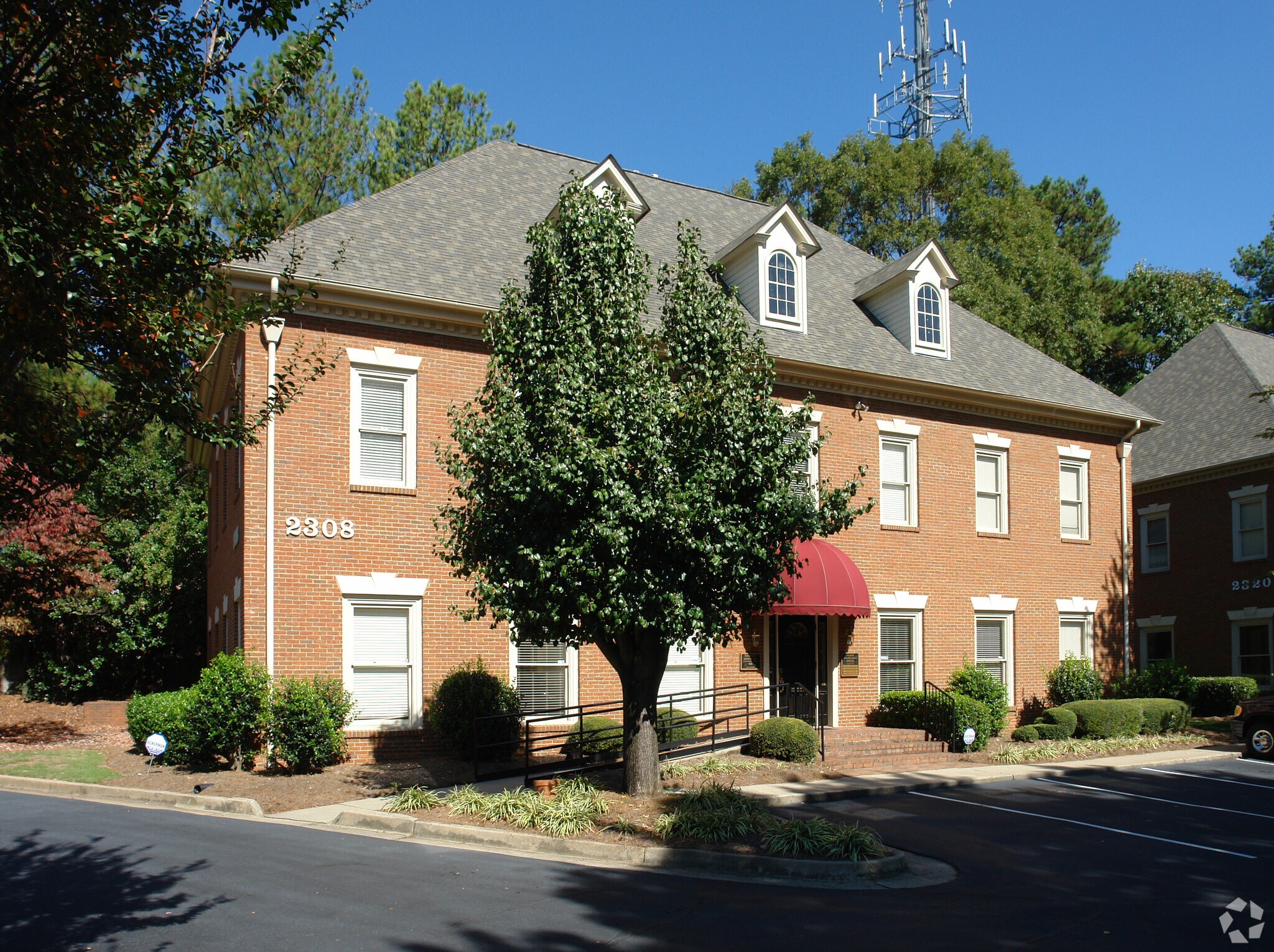 2308 Perimeter Park Dr, Atlanta, GA à vendre Photo principale– Image 1 sur 15