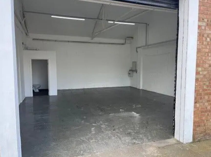 12 Osram Rd, Wembley à louer Photo intérieure– Image 1 sur 3
