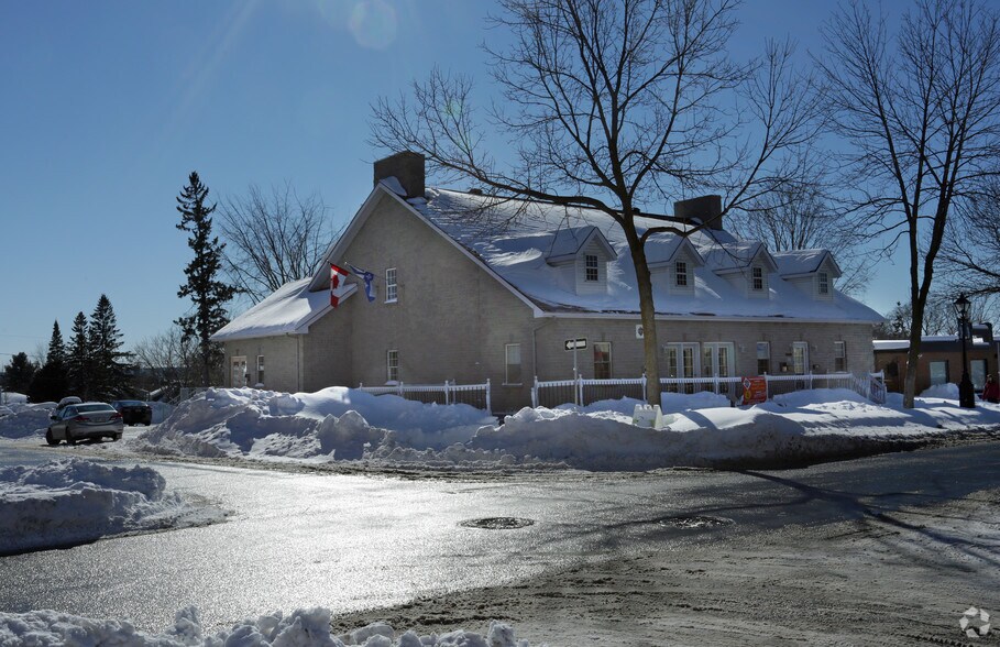 78 Rue Principale, Gatineau, QC à louer - Photo de l’immeuble – Image 2 sur 3