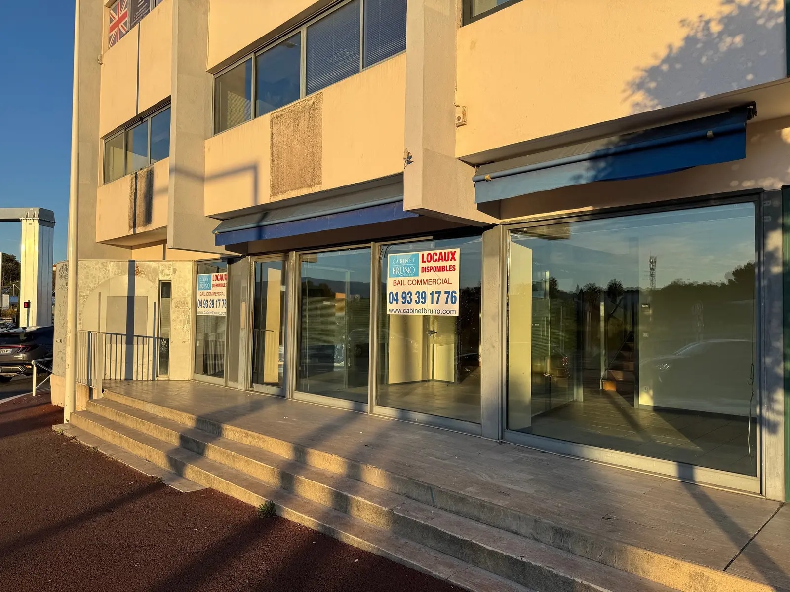 2222 Route De Grasse, Antibes à louer Photo de l’immeuble– Image 1 sur 17