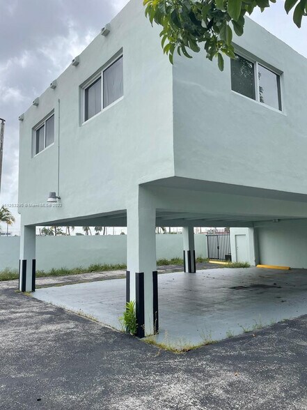 3670 NW 6th St, Miami, FL à vendre - Photo de l’immeuble – Image 3 sur 8