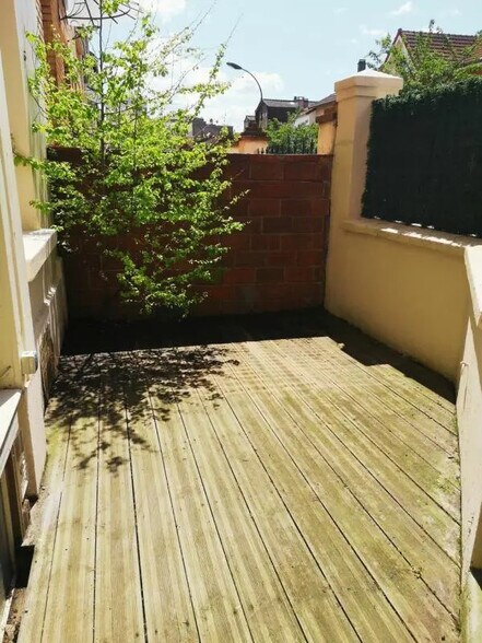 Bureau dans Vincennes à vendre - Photo de l’immeuble – Image 1 sur 3