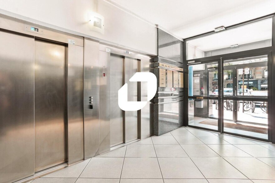 Bureau dans Boulogne Billancourt à vendre - Hall d’entrée – Image 2 sur 14