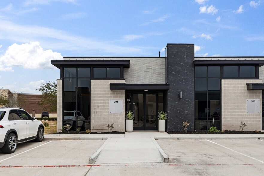 1030 Katy Fort Bend Rd, Katy, TX à vendre - Photo principale – Image 1 sur 27