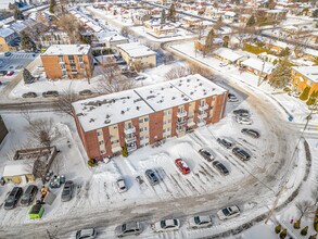 1005-1015 Rue De La Commune, La Prairie, QC - Vue aérienne vue de carte - Image1