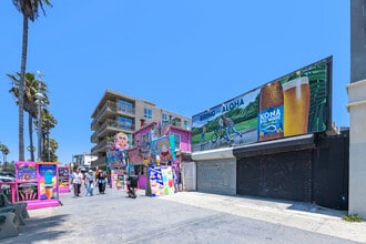 2013 Ocean Front Walk, Venice, CA à louer Photo intérieure– Image 2 sur 5