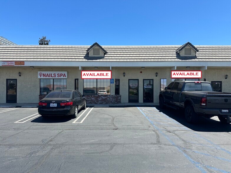 18361 Bear Valley Outer Hwy, Hesperia, CA à louer - Photo de l’immeuble – Image 2 sur 6
