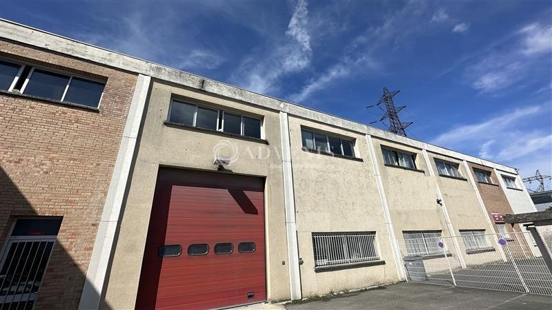 Bureau dans Neuilly-Plaisance à louer - Photo de l’immeuble – Image 3 sur 6