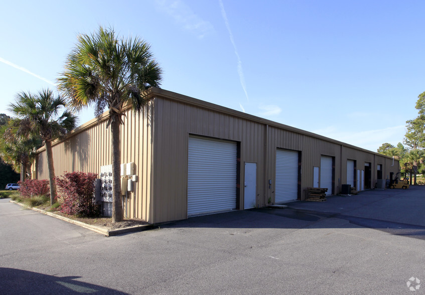 6983 N Okatie Hwy, Ridgeland, SC à louer - Photo de l’immeuble – Image 2 sur 11