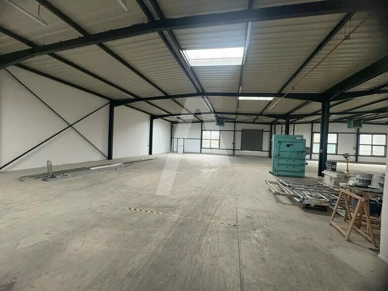 Local d’activités dans Ivry-sur-Seine à louer - Photo intérieure – Image 1 sur 4