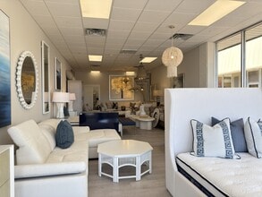 Rte 25, Mattituck, NY à louer Photo intérieure– Image 2 sur 4