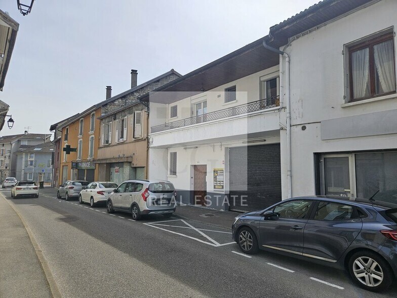 Local d’activités dans Moirans à louer - Photo de l’immeuble – Image 2 sur 5
