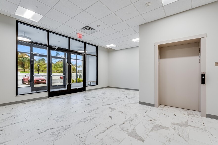 1274 Osgood St, North Andover, MA à louer - Photo intérieure – Image 3 sur 26