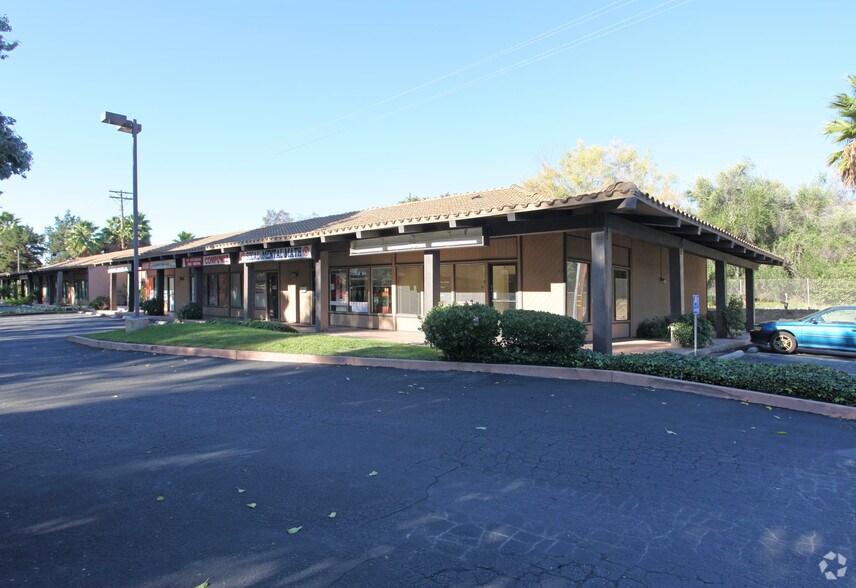 3209 S Brea Canyon Rd, Diamond Bar, CA à vendre - Photo de l’immeuble – Image 2 sur 2