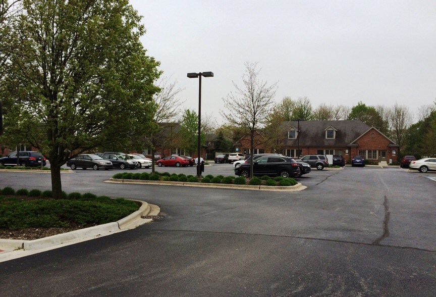 10211 W Lincoln Hwy, Frankfort, IL à louer - Photo de l’immeuble – Image 2 sur 32