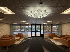 420 Columbus Ave, Valhalla, NY à louer Photo intérieure– Image 1 sur 19