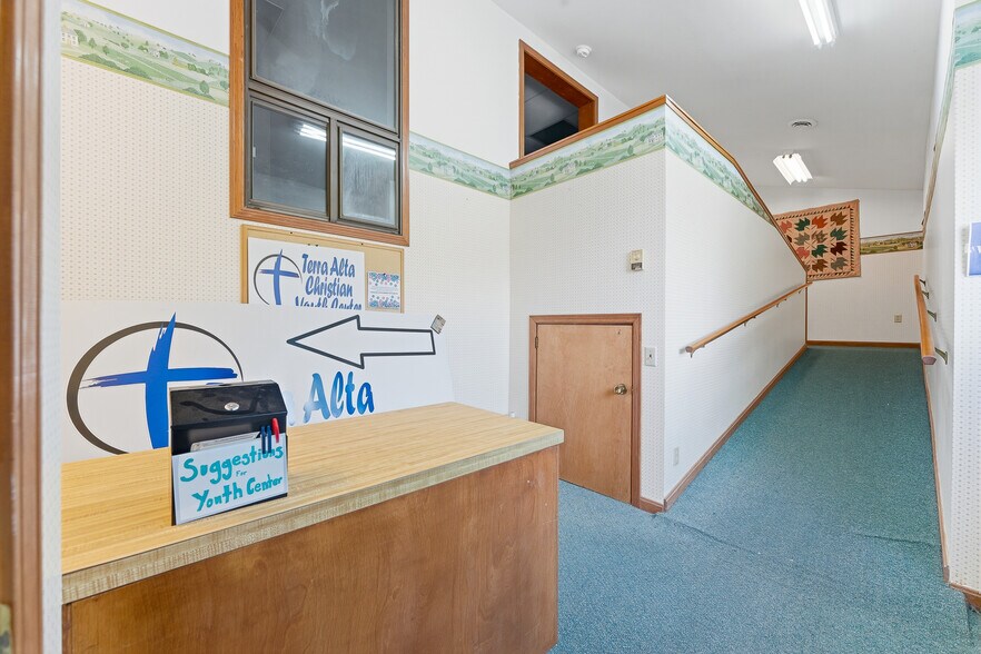 102 4th St, Terra Alta, WV à vendre - Photo de l’immeuble – Image 2 sur 51